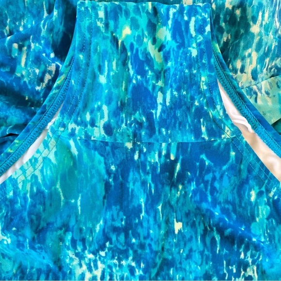 LL Bean Shaping One Piece V-Neck Swimwear Tank Suit with Ruching (Size 8 Reg) - Picture 7 of 13